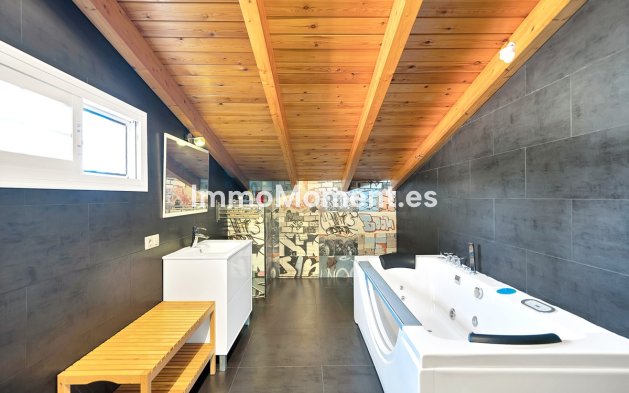 Wiederverkauf - Villa - Marbella - Marbella Centro