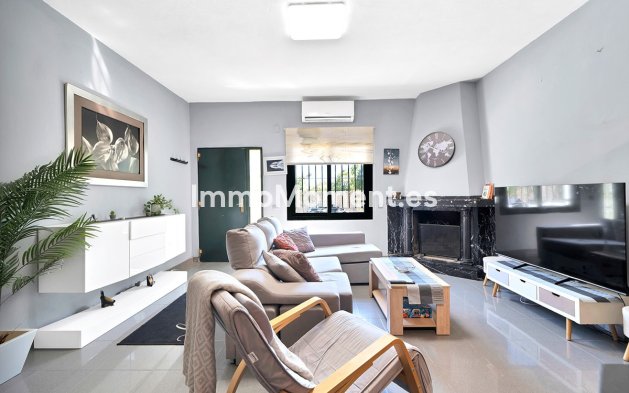 Wiederverkauf - Villa - Marbella - Marbella Centro