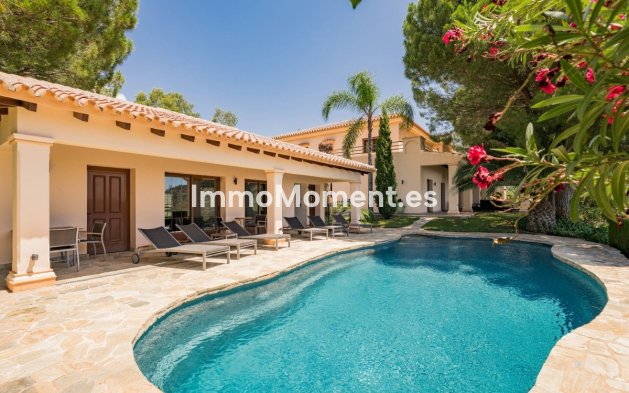 Resale - Villa - Inland  - Ojén