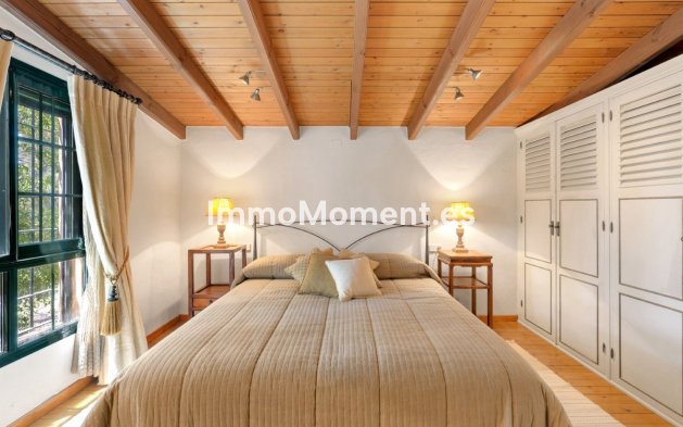 Resale - Villa - Inland  - Ojén