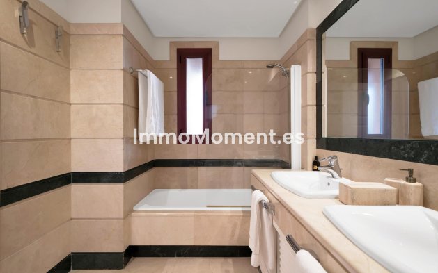 Wiederverkauf - Wohnung - Marbella - Bahía de Marbella