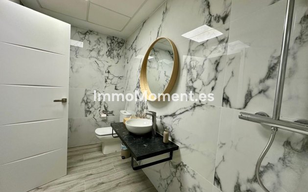 Wiederverkauf - Wohnung - Benalmadena - Benalmadena Centro