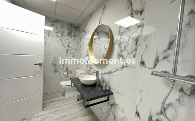 Wiederverkauf - Wohnung - Benalmadena - Benalmadena Centro