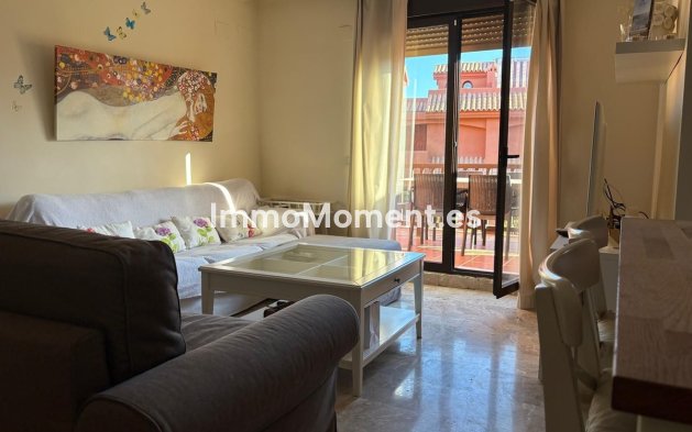 Resale - Apartment - Estepona - Estepona Centro