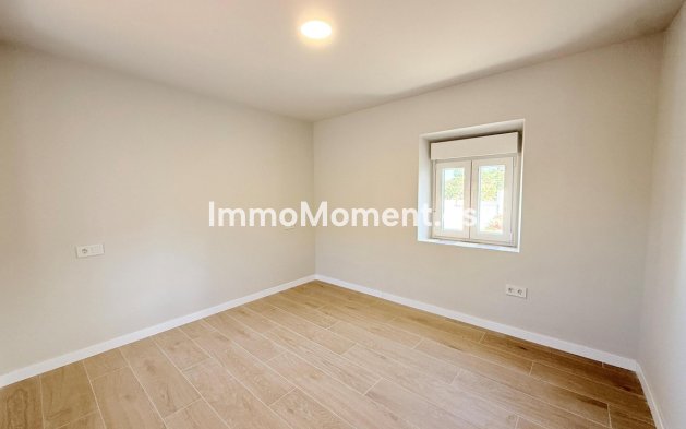 Reventa - Casa de campo - Interior  - Coín