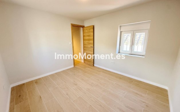 Reventa - Casa de campo - Interior  - Coín