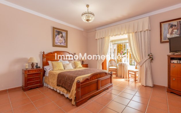Wiederverkauf - Villa - Marbella - Marbella Centro