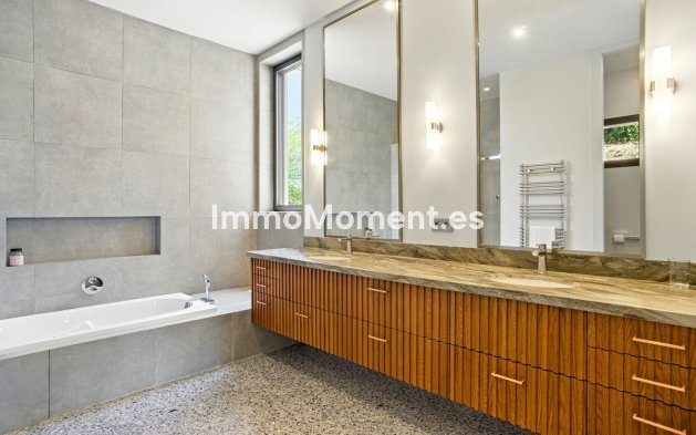 Wiederverkauf - Villa - Marbella - Elviria