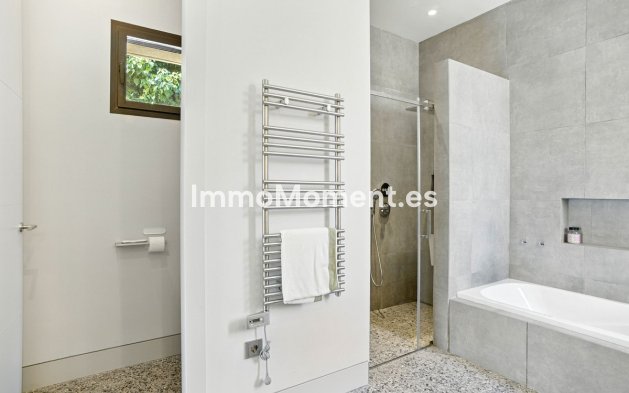 Wiederverkauf - Villa - Marbella - Elviria