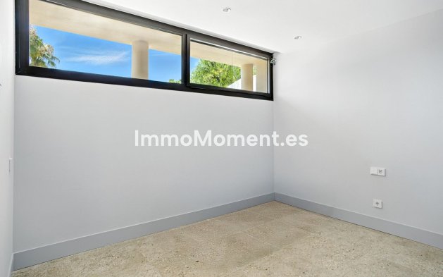 Wiederverkauf - Villa - Marbella - Elviria