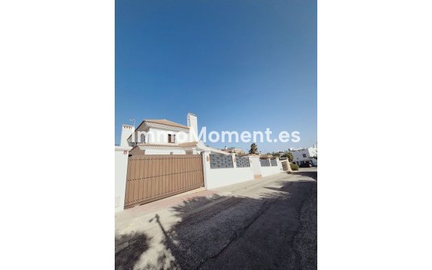 Resale - Villa - Marbella - San Pedro de Alcántara
