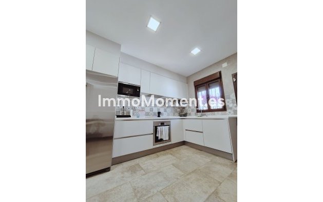 Resale - Villa - Marbella - San Pedro de Alcántara