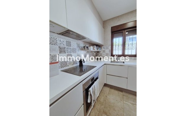 Resale - Villa - Marbella - San Pedro de Alcántara