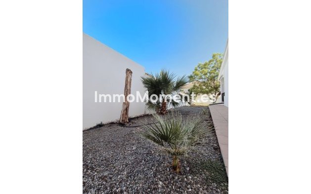 Resale - Villa - Marbella - San Pedro de Alcántara