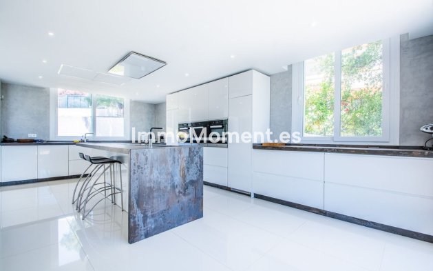 Revente - Villa - Marbella - La Mairena