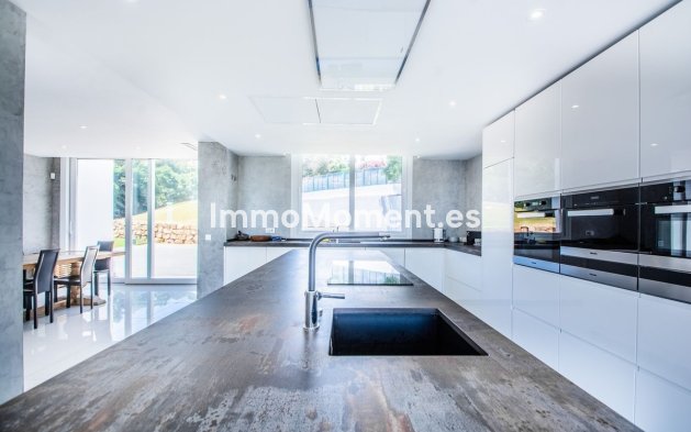 Revente - Villa - Marbella - La Mairena