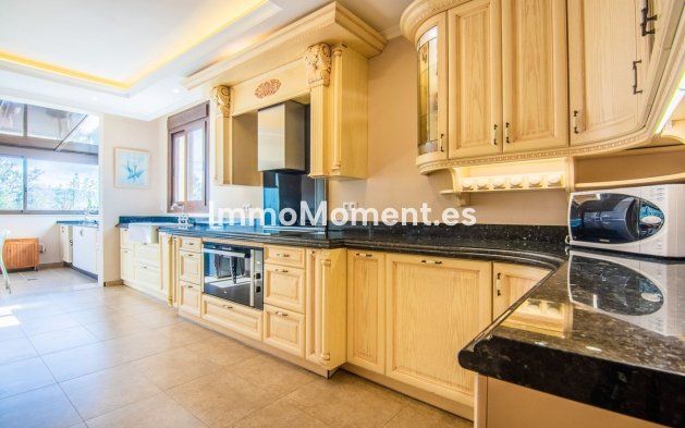 Reventa - Villa - Marbella - La Mairena