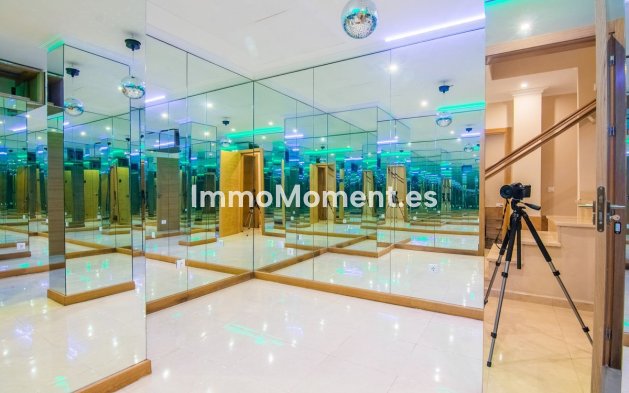 Reventa - Villa - Marbella - La Mairena