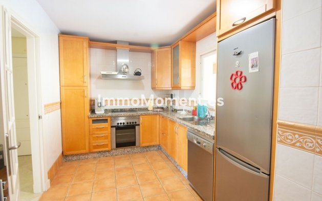 Reventa - Apartamento - Marbella - La Mairena