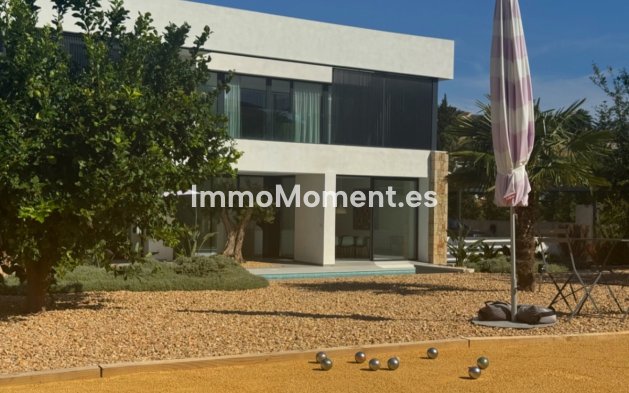 Revente - Villa - Denia - Denia Centro