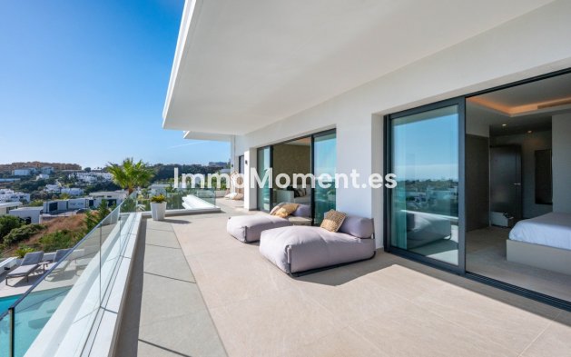 Resale - Villa - Estepona - Estepona Centro