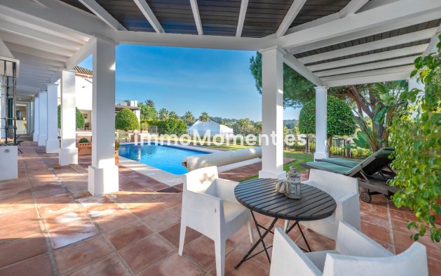 Resale - Villa - Sotogrande