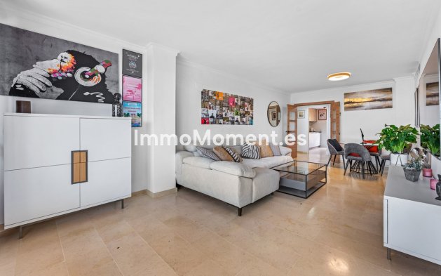 Resale - Apartment - Marbella - Elviria