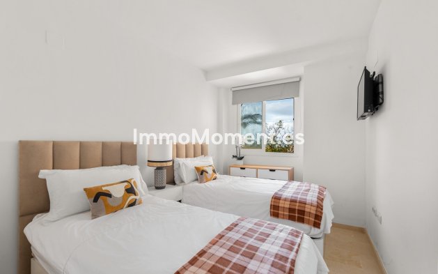 Resale - Apartment - Marbella - Elviria