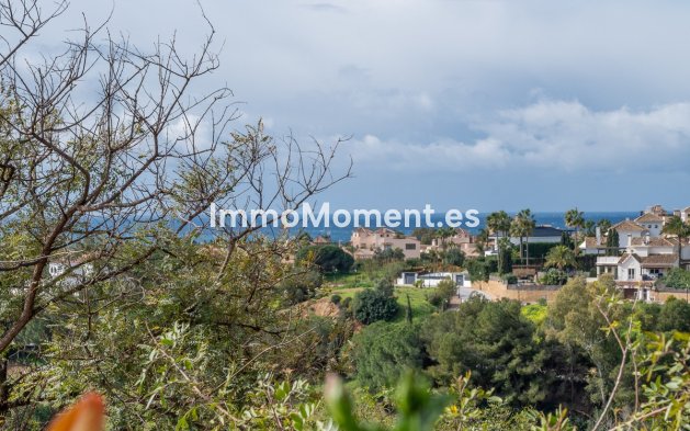 Resale - Apartment - Marbella - Elviria