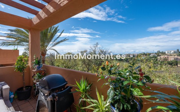 Resale - Apartment - Marbella - Elviria