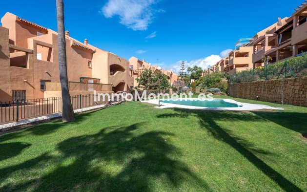 Resale - Apartment - Marbella - Elviria
