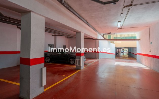 Resale - Apartment - Marbella - Elviria