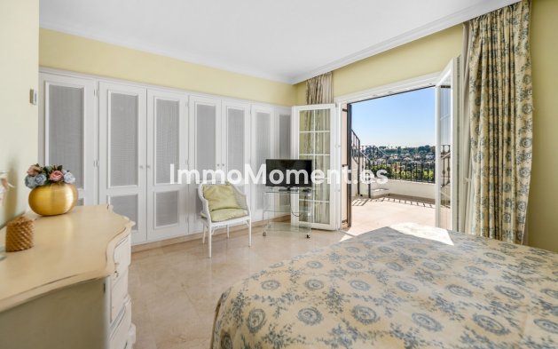 Resale - Townhouse - Marbella - Nueva Andalucía