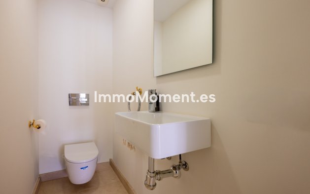 Resale - Townhouse - Marbella - Nueva Andalucía