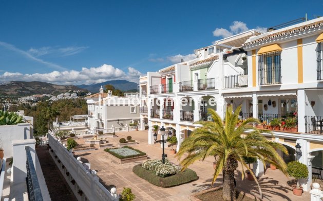 Resale - Townhouse - Marbella - Nueva Andalucía