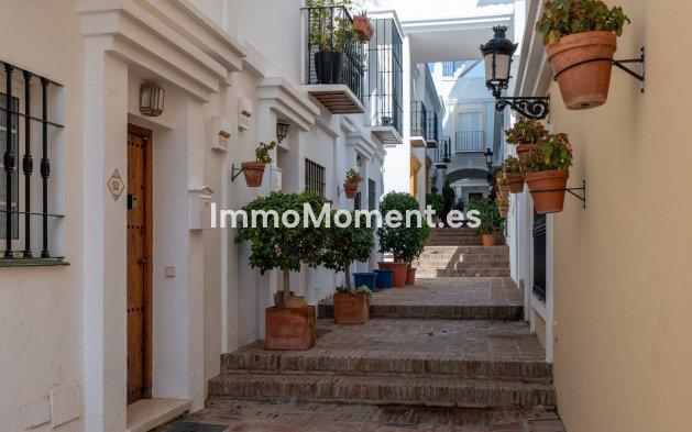 Resale - Townhouse - Marbella - Nueva Andalucía