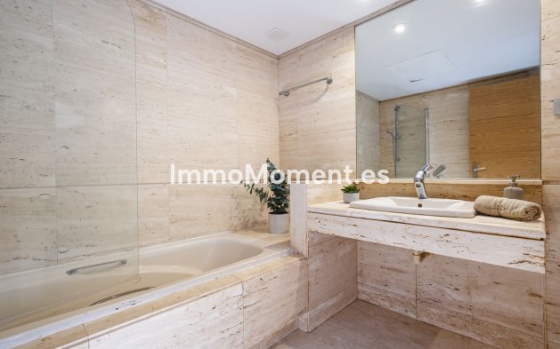 Resale - Apartment - Marbella - Marbella Centro