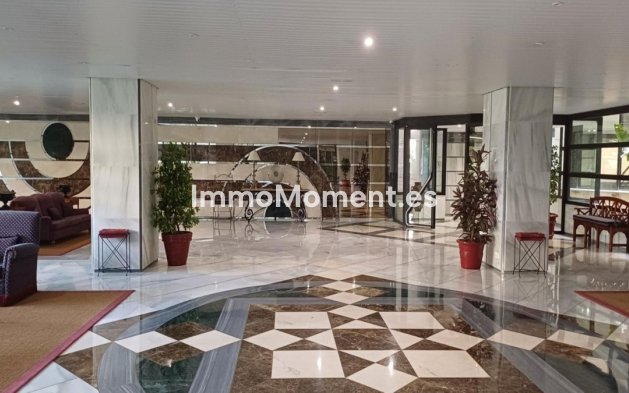 Resale - Apartment - Marbella - Marbella Centro