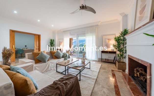 Wiederverkauf - Villa - Marbella - Santa Clara