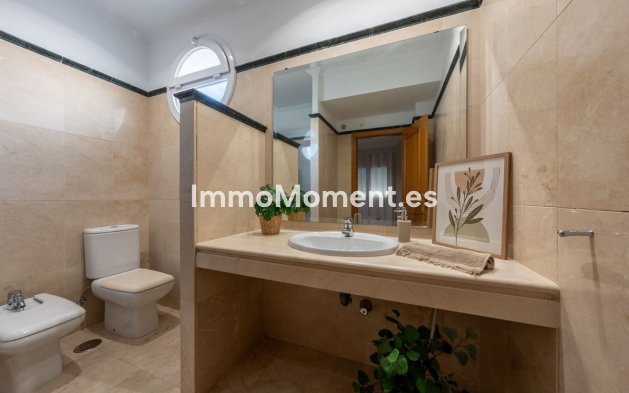 Wiederverkauf - Villa - Marbella - Santa Clara