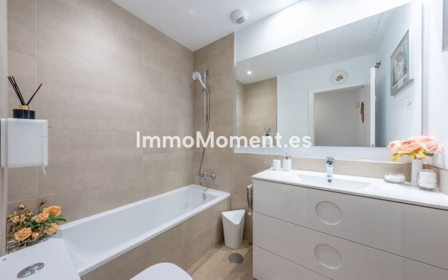 Revente - Maison mitoyenne - Manilva