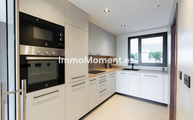 Wiederverkauf - Wohnung - Marbella - Nueva Andalucía