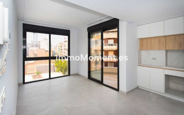 Wiederverkauf - Wohnung - Torrevieja - Torrevieja Centro