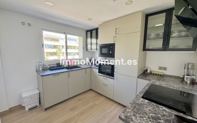 Wiederverkauf - Wohnung - Marbella - Elviria