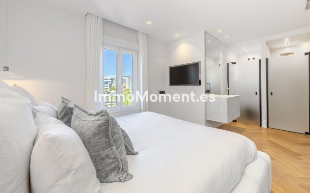 Wiederverkauf - Wohnung - Marbella - Puerto Banús