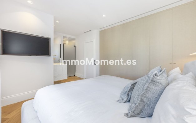 Wiederverkauf - Wohnung - Marbella - Puerto Banús