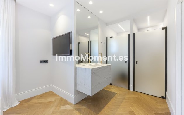 Wiederverkauf - Wohnung - Marbella - Puerto Banús