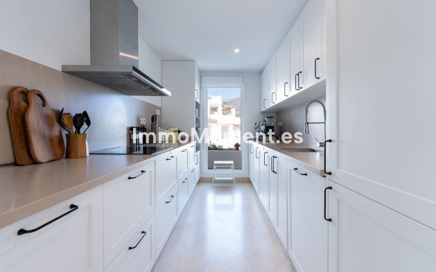 Wiederverkauf - Wohnung - Marbella - Nueva Andalucía