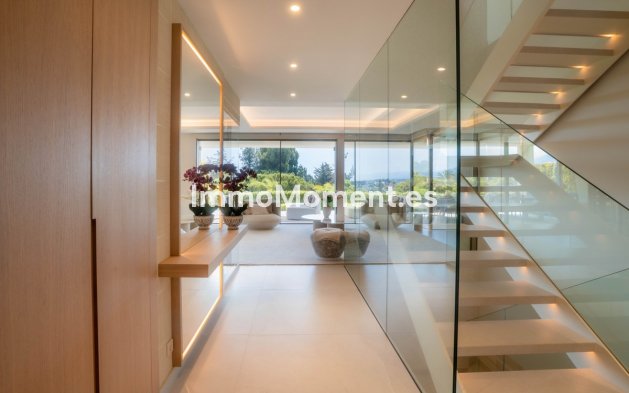 Wiederverkauf - Villa - Marbella - Nueva Andalucía