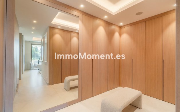 Wiederverkauf - Villa - Marbella - Nueva Andalucía